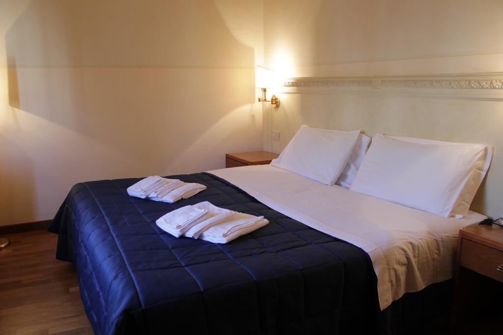 Hotel Posta Cecina  Eksteriør bilde