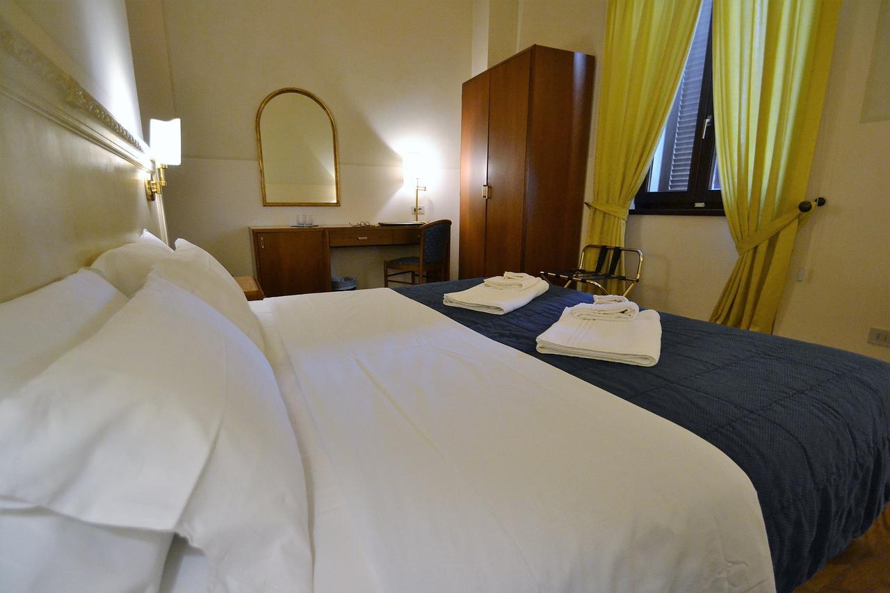 Hotel Posta Cecina  Eksteriør bilde