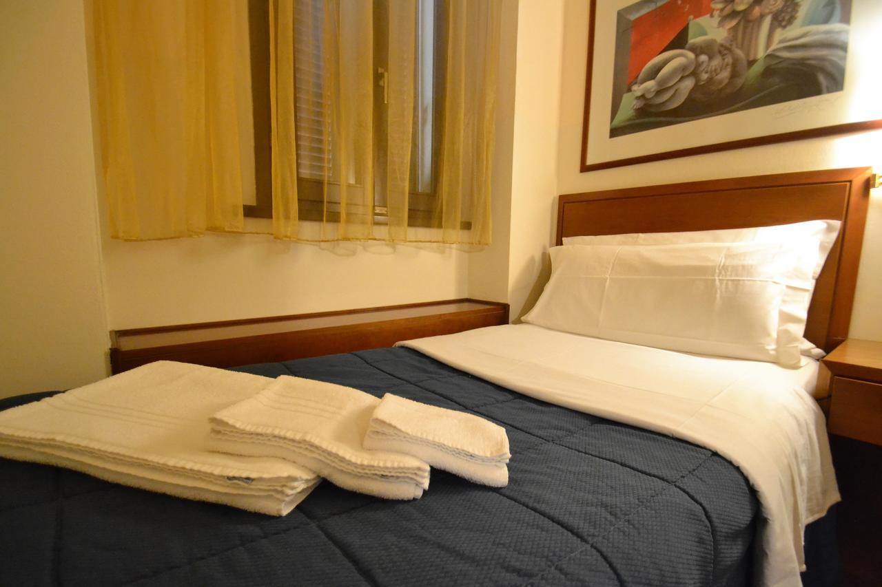 Hotel Posta Cecina  Eksteriør bilde