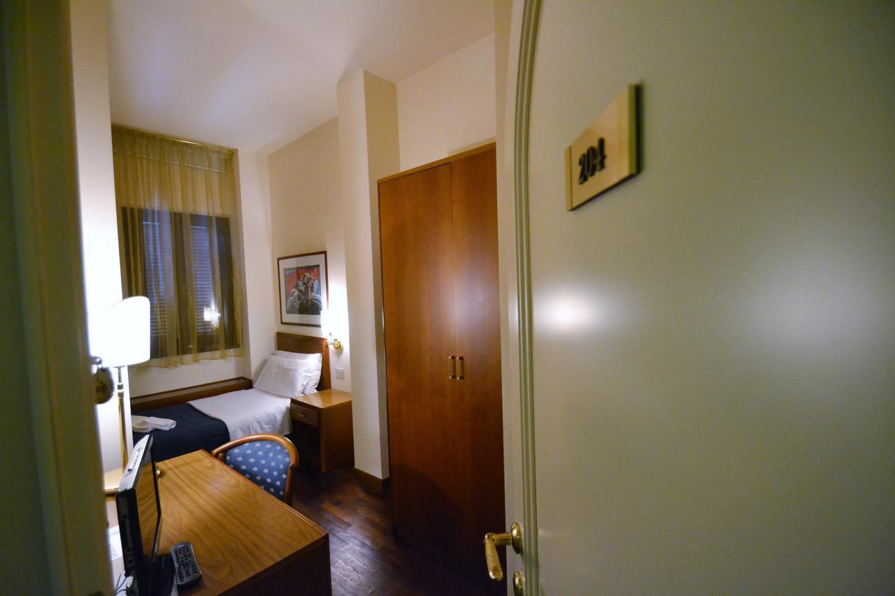 Hotel Posta Cecina  Eksteriør bilde
