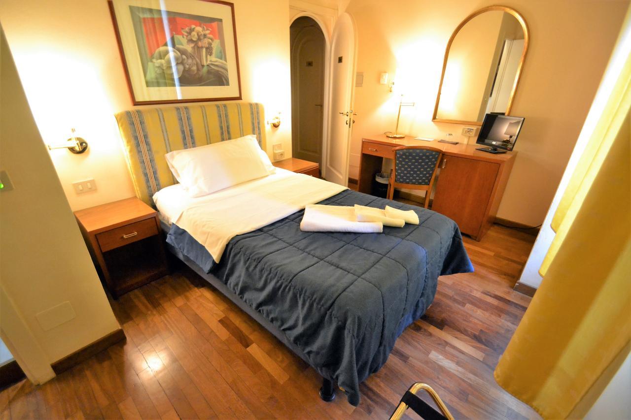 Hotel Posta Cecina  Eksteriør bilde
