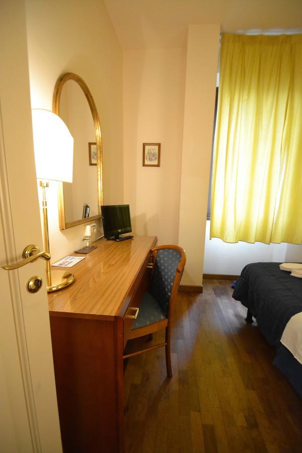Hotel Posta Cecina  Eksteriør bilde