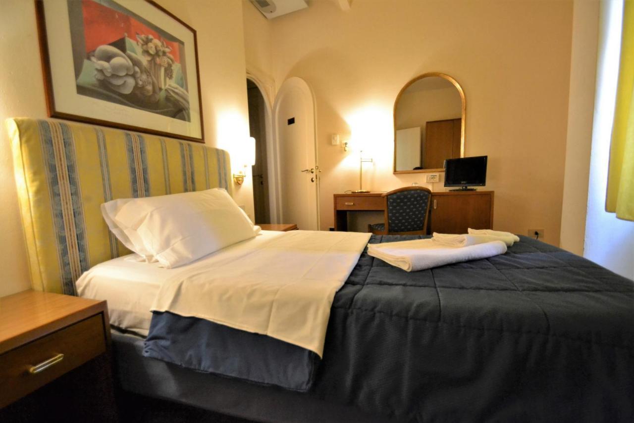 Hotel Posta Cecina  Eksteriør bilde